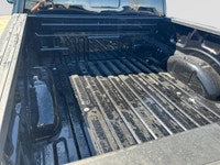 Check out this vehicle's pictures, features, options and specs, and let us know if you have any ques... (image 9)