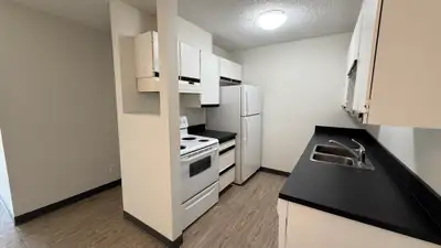 2 Bedroom Suite - $1,495 month - Heat & water included For inquiries 587-404-2857 (call or text) Ple...