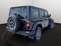 This Jeep Wrangler has a powerful ERC 3.6L V6 24V VVT Engine Upg I w/ESS engine powering this Automa... (image 5)