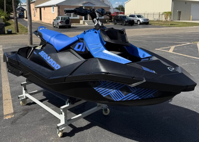 APPLY NOW: https://www.ridecollective.ca/get-pre-approved 2023 SEA-DOO SPARK TRIXX 3UP • Rotax engin...