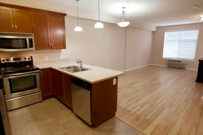 This beautiful 1-bedroom, 1 bath unit is coming available immediately for $1700 + utilities. Unit Fe...