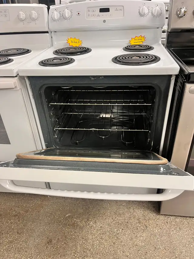 GE 30” Coil Top  Stove Fully Tested  30-Day Warranty in Stoves, Ovens & Ranges in Kitchener / Waterloo - Image 6