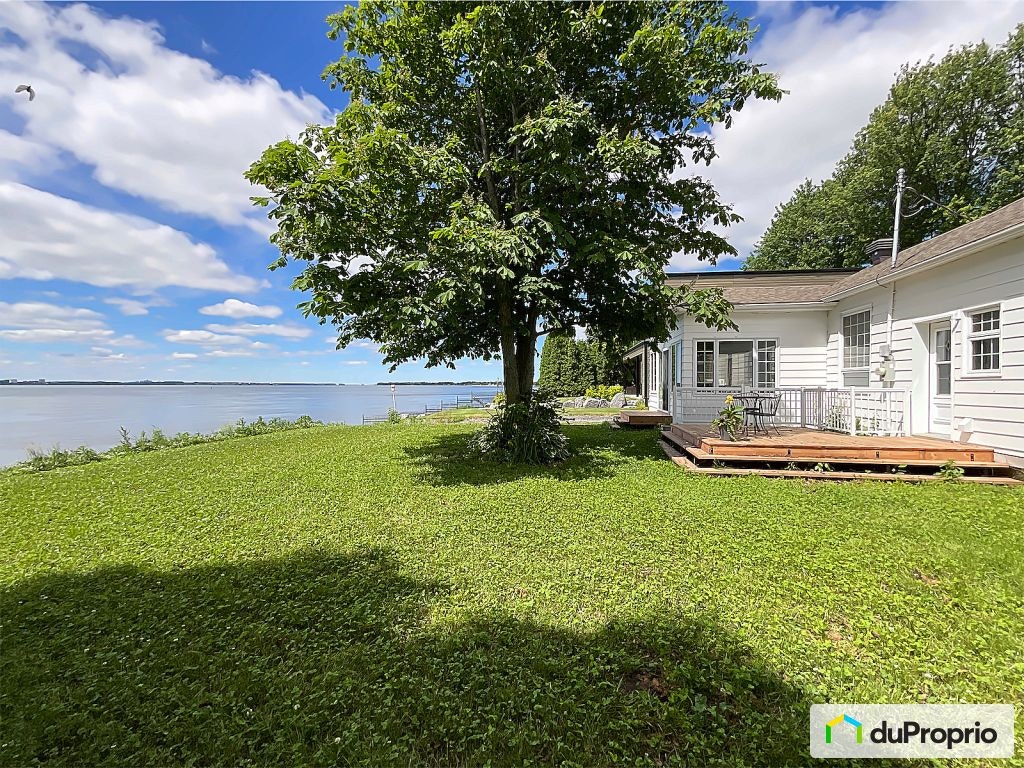 $475,000 - Bungalow for sale in Champlain — photo 1