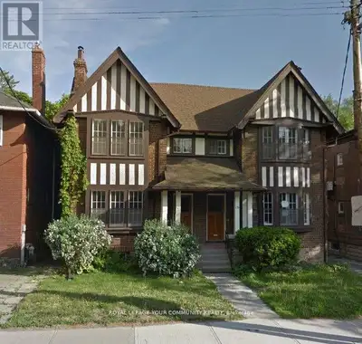 REAR - 181 ST CLAIR AVENUE E Toronto (Rosedale-Moore Park), Onta