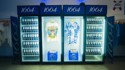 *****MADE IN CANADA***** Commercial Glass Door Refrigerators IDEAL for Beer & Beverage Display ****U...