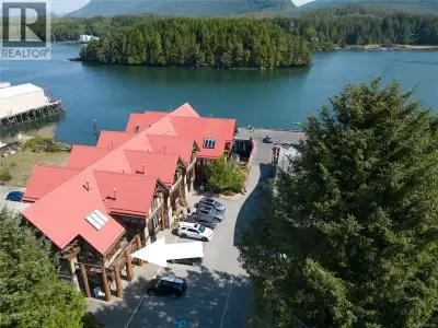 NIGHTLY RENTAL or LIVE-IN - Sunrise ocean view timber frame condo with locally sourced cedar and Dou...