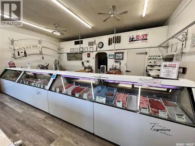 510 Main STREET Humboldt, Saskatchewan in Commercial & Office Space for Sale in Saskatoon - Image 4