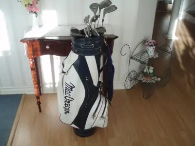 WOMEN'S GOLF CLUBS  --  COMPLETE SET UP  ( EXCELLENT CONDITION ), View more