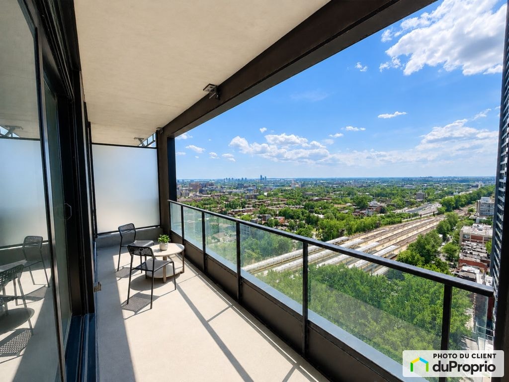 $439,000 - Condominium in Ville-Marie (downtown, old Mtl) — photo 1