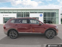 * Drivetrain: Standard 4MOTION All-Wheel Drive with selectable drive modes, including a dedicated Sn... (image 5)