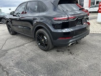 Engineered for exhilarating performance and refined capability, this 2019 Porsche Cayenne Sport Util... (image 6)