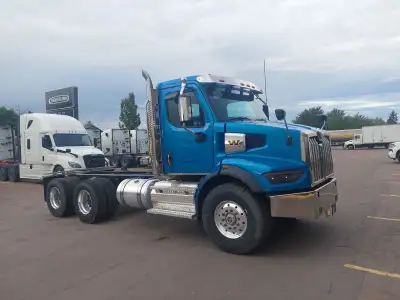 Welcome to Universal Truck & Trailer! Engine: CUMX12 Transmission: EATON FULLER FUL RTLO-18913A Hors...