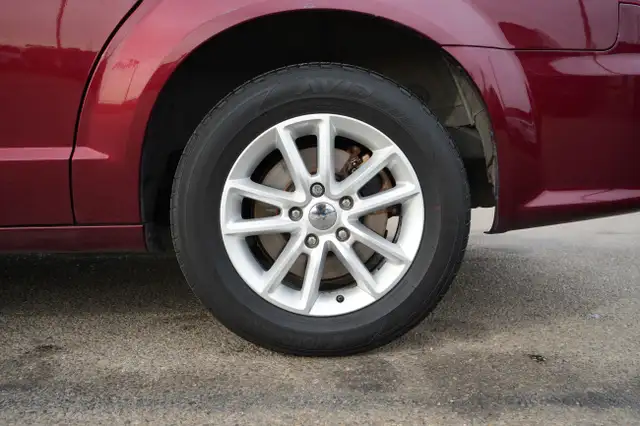 2018 Dodge Grand Caravan SXT Premium Plus WITH STOW & GO in Cars & Trucks in Red Deer - Image 12