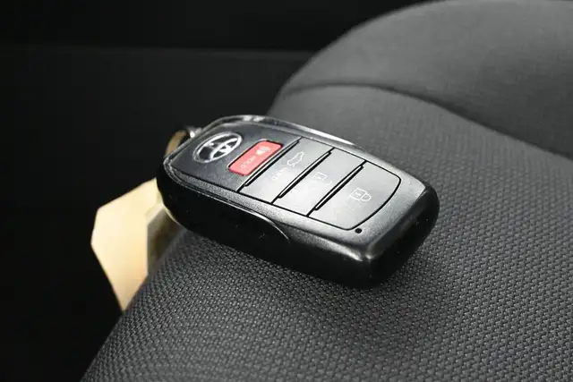 2025 Toyota Corolla LE Power Sunroof | Wireless Charging | 902-4 in Cars & Trucks in Dartmouth - Image 21