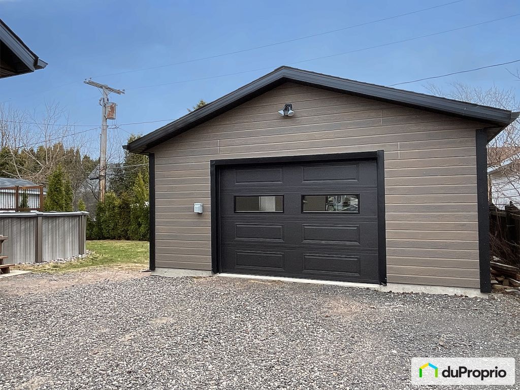 $424,500 - Bungalow for sale in Chicoutimi (Chicoutimi) — photo 2