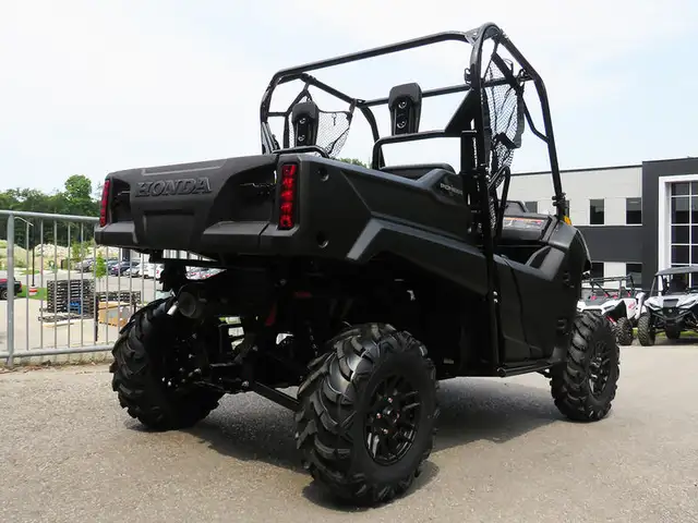 2025 Honda Pioneer 700-2P DLX in ATVs in Cambridge - Image 6