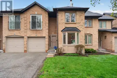 Come see why this Beautiful Spacious Floor Plan will work so Perfectly for you and your Family. * Ma...