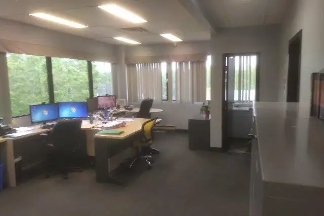 PRIME LOCATION  Medical / Dental / Professional offices in Commercial & Office Space for Rent in London - Image 7