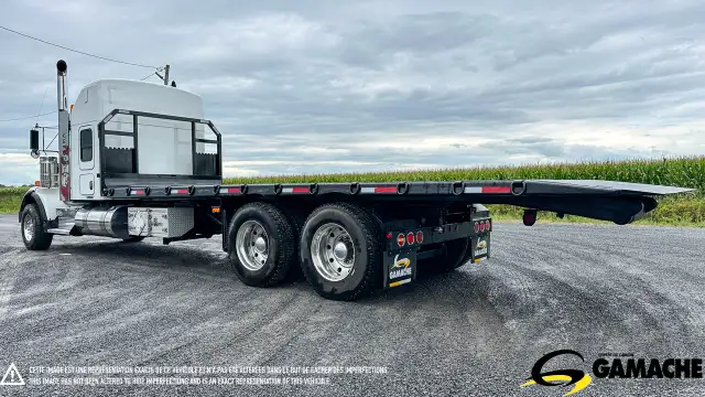 2015 KENWORTH T800 CAMION PLATE FORME REMORQUEUSE in Heavy Trucks in Moncton - Image 9