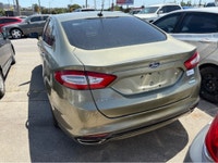 LOW MILEAGE!! LEATHER INTERIOR, HEATED SEATS, SUNROOF, DUAL CLIMATE CONTROL, TOUCH SCREEN CONTROLS,... (image 3)