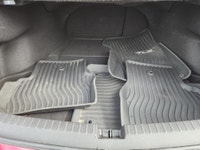 Gorgeous A-Spec 3.5L V6 AWD! Red on Black Leather/Alcantara interior, power sunroof/moonroof, power... (image 4)