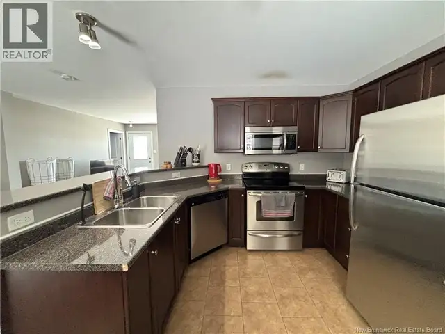 4506 Hwy 102 Upper Kingsclear, New Brunswick in Houses for Sale in Fredericton - Image 9