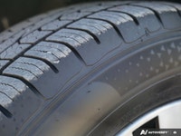 * XTRONIC CONTINUOUSLY VARIABLE TRANSMISSION (CVT) WITH SPORT MODE. * BODY-COLOURED, HEATED, POWER-A... (image 9)