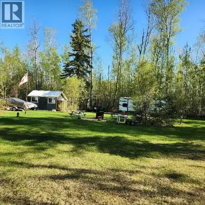 NEAR LESSER SLAVE LAKE IN JOUSSARD ALBERTA!! If you are still Dreaming of living close to Lesser Sla...