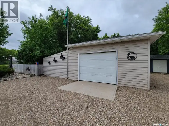 Catherine Road acreage Katepwa Beach, Saskatchewan in Houses for Sale in Regina - Image 27