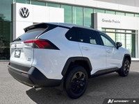 *The NO HASSLE Pre-Owned Experience* • No Hassle Pricing • 14-Day/1,000 km Exchange Privilege • 30-D... (image 4)