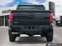 Command your journeys with this impressive 2024 Toyota Tacoma Crew Cab Pickup, engineered for both r... (image 4)