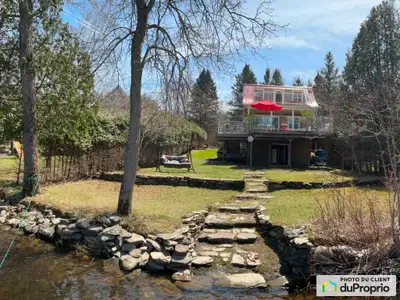 Havre de paix situé en bordure du lac Joseph à Inverness, endroit parfait pour la pêche, les activit...