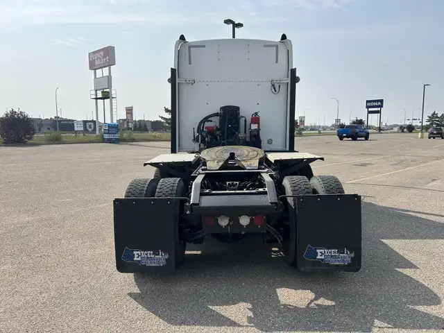 2015 KENWORTH T800 in Heavy Trucks in Saskatoon - Image 7