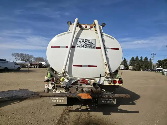 2015 KENWORTH T800 in Heavy Trucks in Kamloops - Image 7