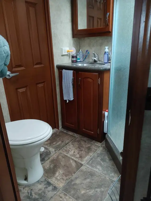 2012 Keystone RV in RVs & Motorhomes in Victoriaville - Image 3