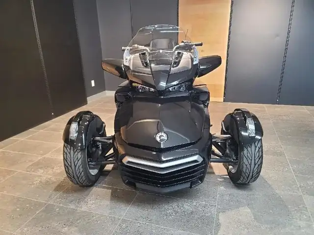 2023 CAN-AM F3 Limited SE6 in Sport Touring in Lanaudière - Image 5