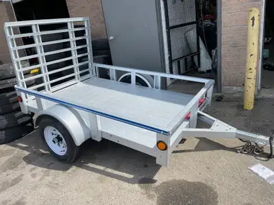 Features Designed to be spacious and nimble for versatile use Assembled – some minor assembly is req...