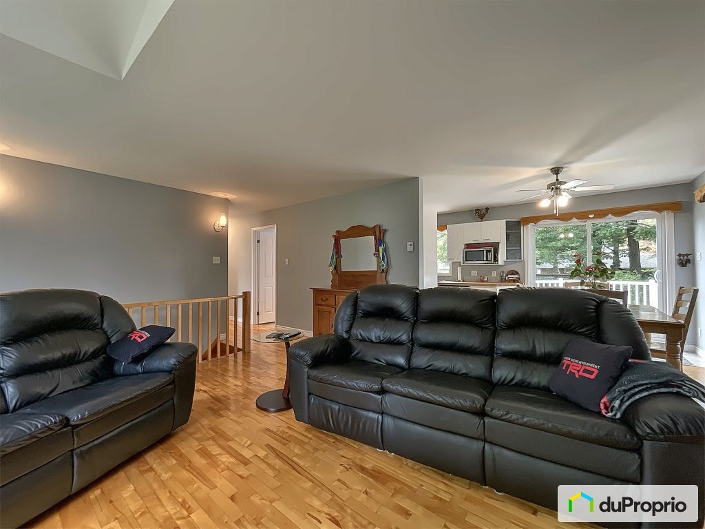 $449,900 - Bungalow for sale in St-Felix-De-Valois — photo 3