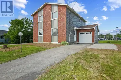 107 MISSISSIPPI ROAD Carleton Place, Ontario