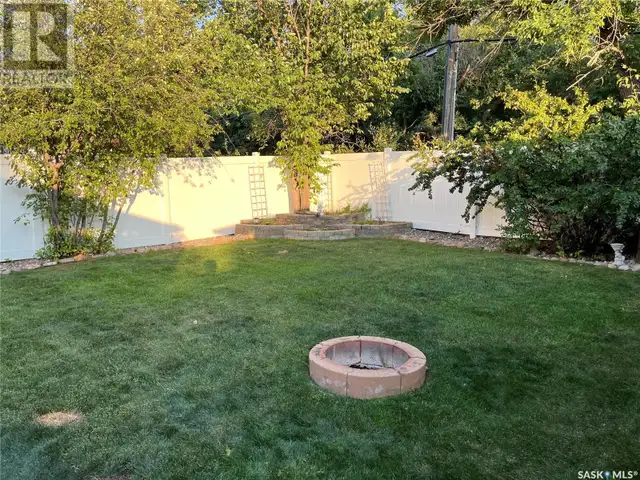 207 Dominion ROAD Assiniboia, Saskatchewan in Houses for Sale in Moose Jaw - Image 36