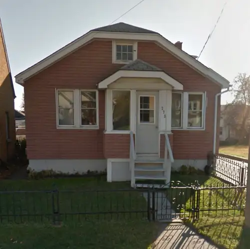 This cute small two bedroom home is available for July 1, 2026 The home has two bedrooms and one bat...