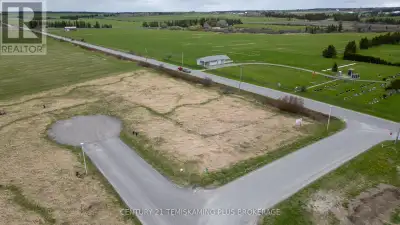 Located in one of New Liskeards newer neighbourhoods, this spacious lot offers an opportunity to bui...