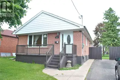 BSMT 1+1 - 985 VICTORIA PARK AVENUE Toronto (Crescent Town), Ont
