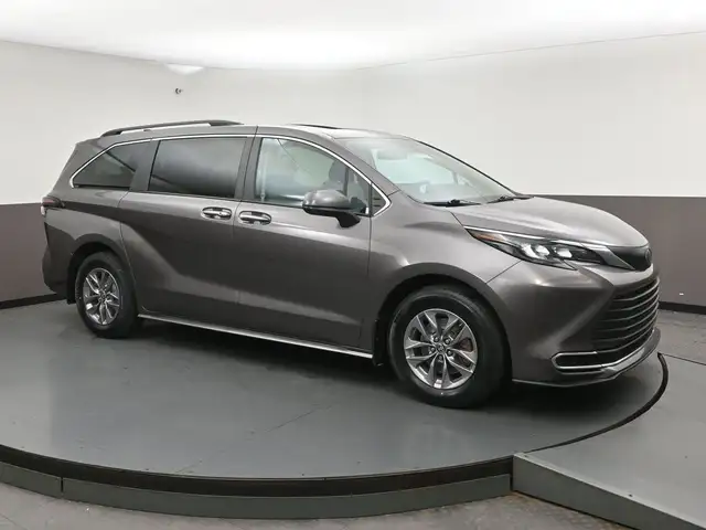 2024 Toyota Sienna XLE in Cars & Trucks in Dartmouth - Image 2
