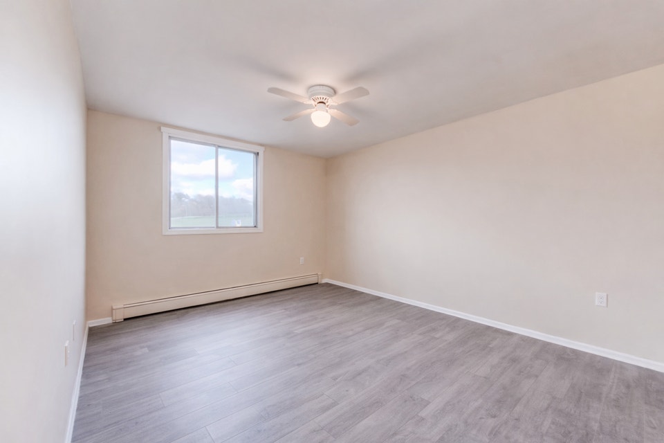 258 West St. - 2 Bedroom for Rent in Brantford 3