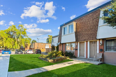 Visit our Website: https://www.capreit.ca/apartments-for-rent/mississauga-on/1560-bloor-street-east-...