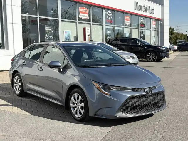 Toyota Corolla LE CVT 2021 à vendre in Cars & Trucks in City of Montréal - Image 2
