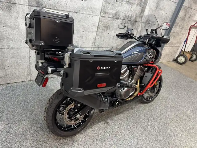 2025 Harley-Davidson Pan America RA1250SE CVO ABS in Street, Cruisers & Choppers in Saguenay - Image 5
