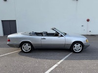 All vehicles come with a full vehicle History Report, ask to see it! 1994 mercedes e 320 convertible... (image 2)