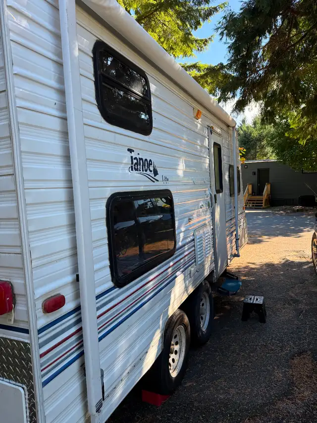23 ft Tahoe Lite by Thor in Travel Trailers & Campers in Nanaimo - Image 4